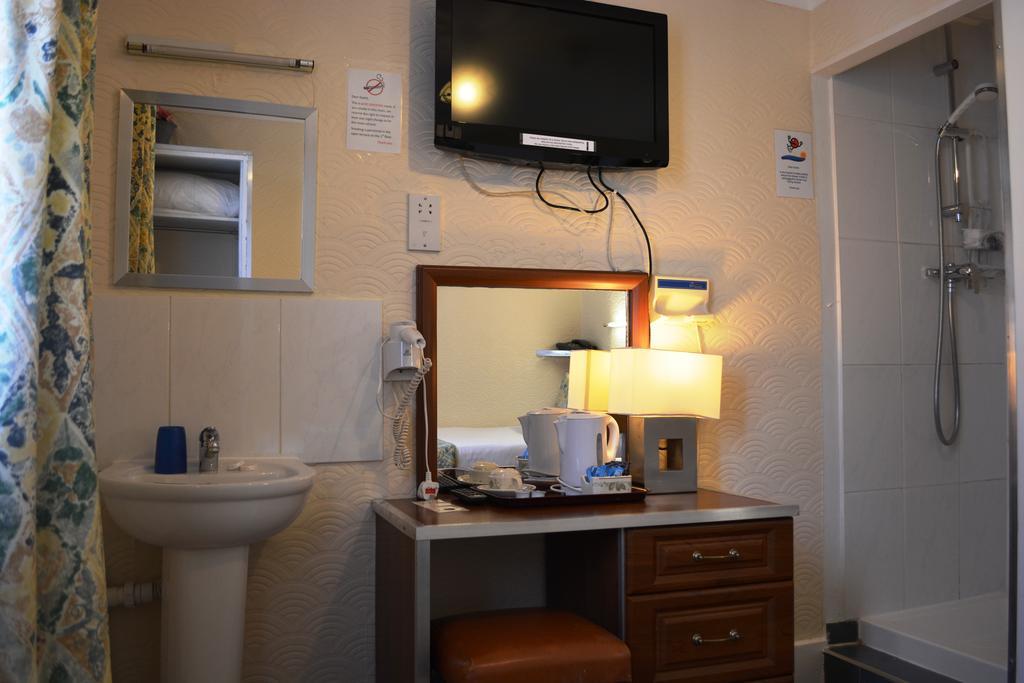 ファルコン ホテル ロンドン 部屋 写真